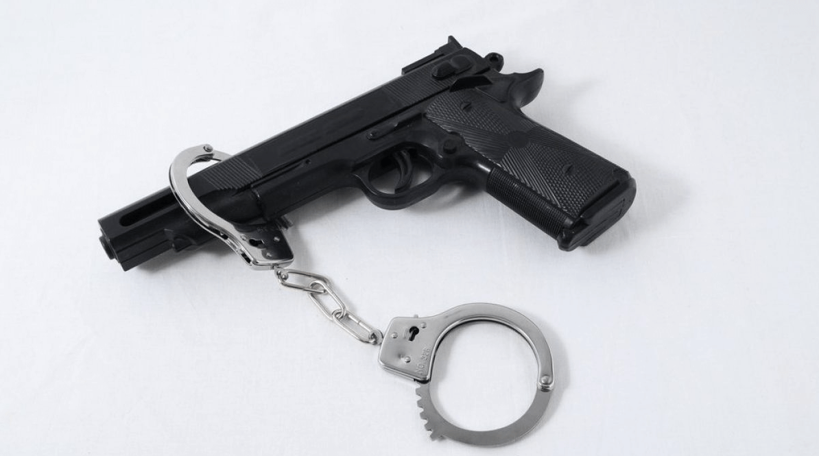 Learn more about felon caught with gun florida